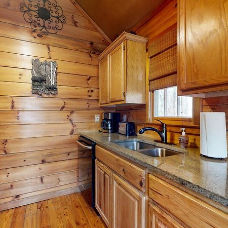 Pine Tree Lodge Sautee Nacoochee エクステリア 写真